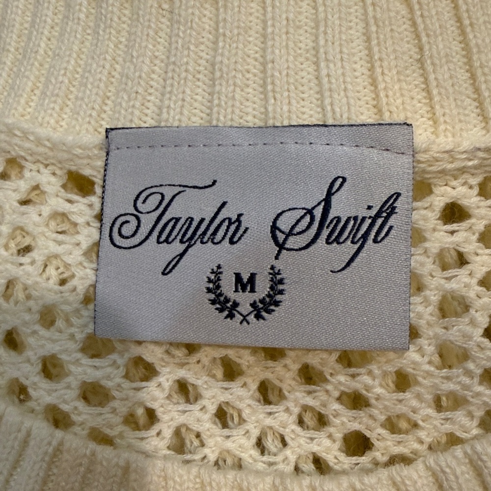 Taylor Swift 1989 (Taylor’s Version) Open Knit Sweater Brand New w/o Tags - Picture 8 of 14